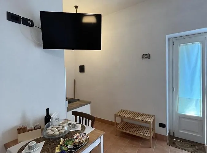 Melania 4* فوساتشيزيا