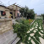 Melania Bed & Breakfast